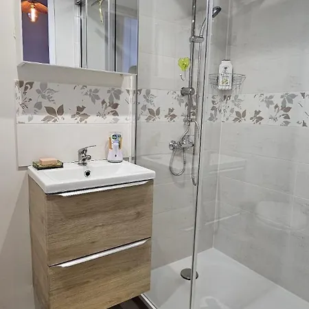 Le Nid Mentonnais Апартаменты *